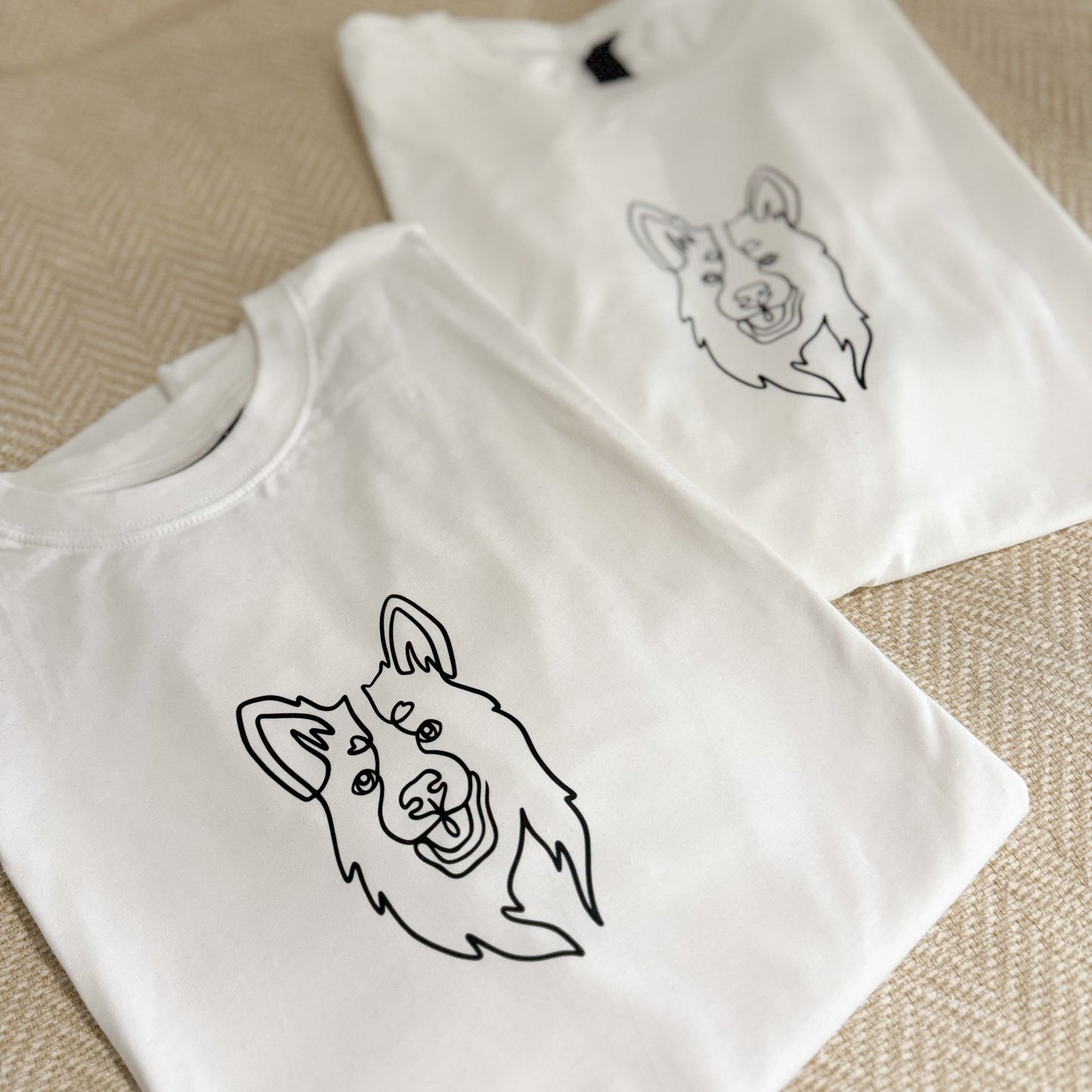 T-PAITA - custom one line kuvalla