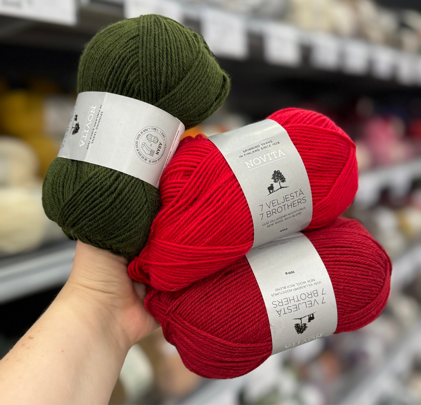 Koirien virkattu tonttulakki