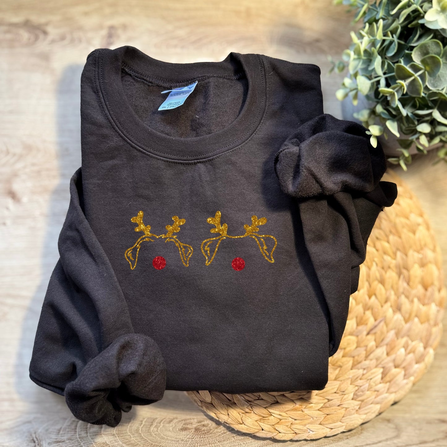 JOULUPAITA - custom korvakuvituksella