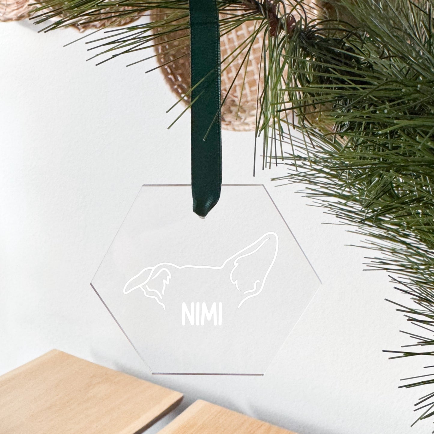 JOULUKORISTE kirkas kuusikulmio - custom korvakuvitus